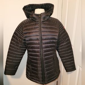 Never worn women's pajar puffer navy jacket